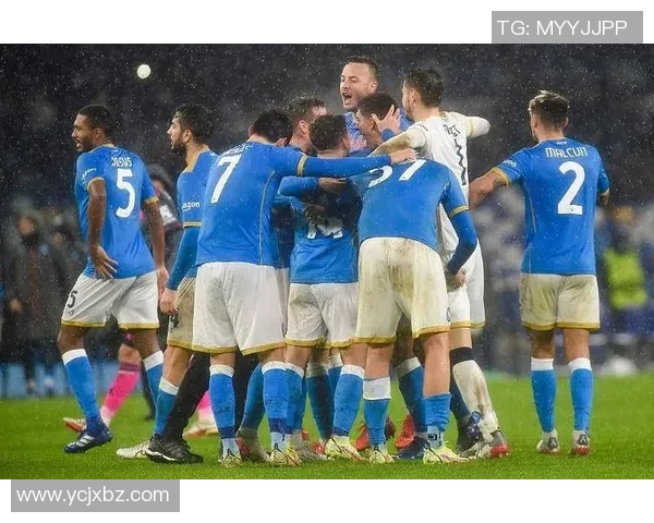 意甲焦点战那不勒斯与切尔西握手言和争议判罚引发全场热议